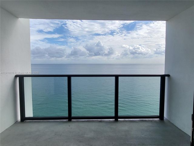 Apartment for rent  Unit #2401 - photo 6811851