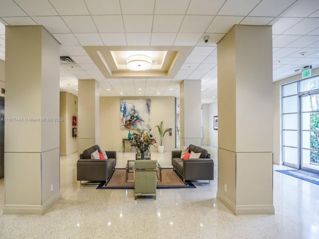 Apartment for rent  Unit #7F - photo 6811995