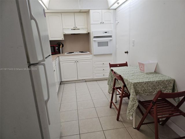 Apartment for rent  Unit #7F - photo 6812008