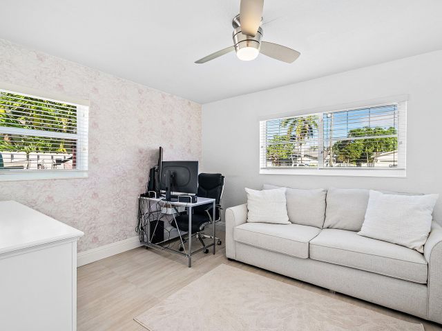 Home for rent at 124 Oregon Lane - photo 6833187