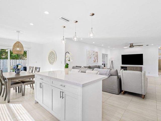 Home for rent at 124 Oregon Lane - photo 6833195