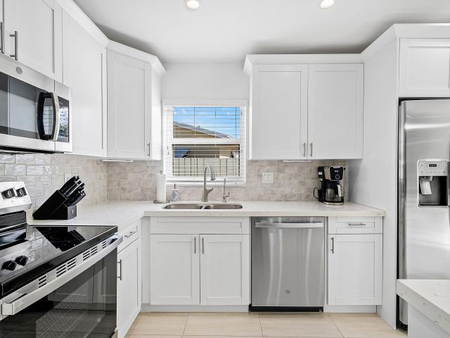 Home for rent at 124 Oregon Lane - photo 6833198