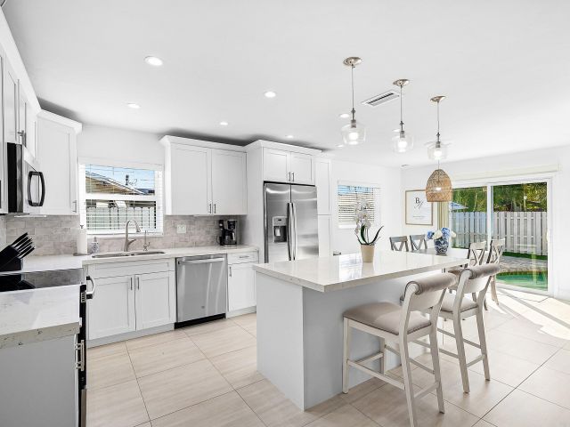 Home for rent at 124 Oregon Lane - photo 6833200