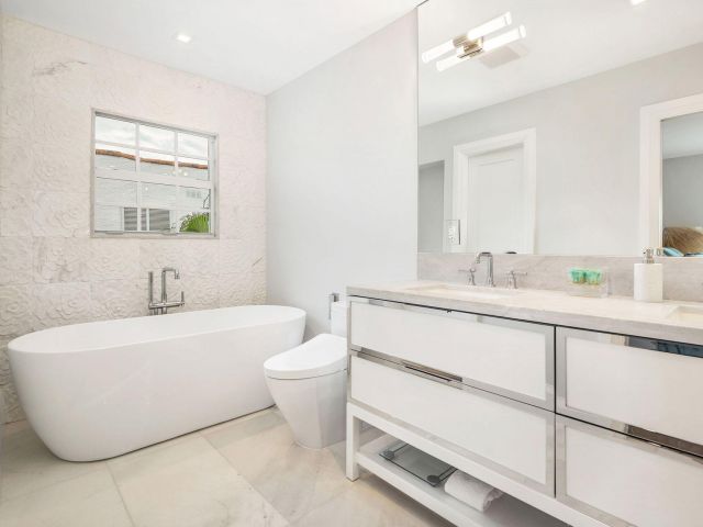 Home for sale at 231 Argyle Road - photo 6814174