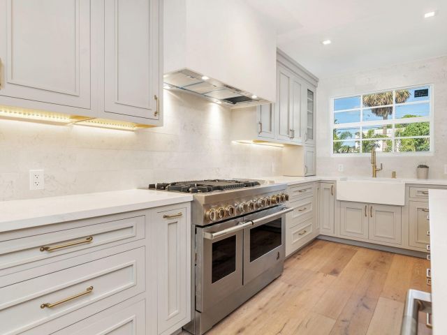 Home for sale at 231 Argyle Road - photo 6814177