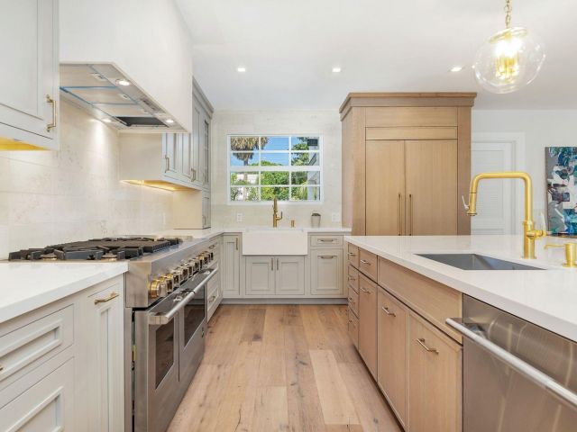 Home for sale at 231 Argyle Road - photo 6814178