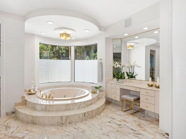 Home for sale at 16740 Echo Hollow Circle - photo 6820750