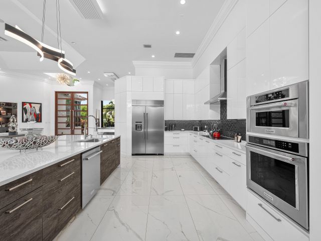 Home for sale at 4760 Bocaire Boulevard - photo 6814578