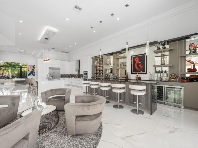 Home for sale at 4760 Bocaire Boulevard - photo 6814579