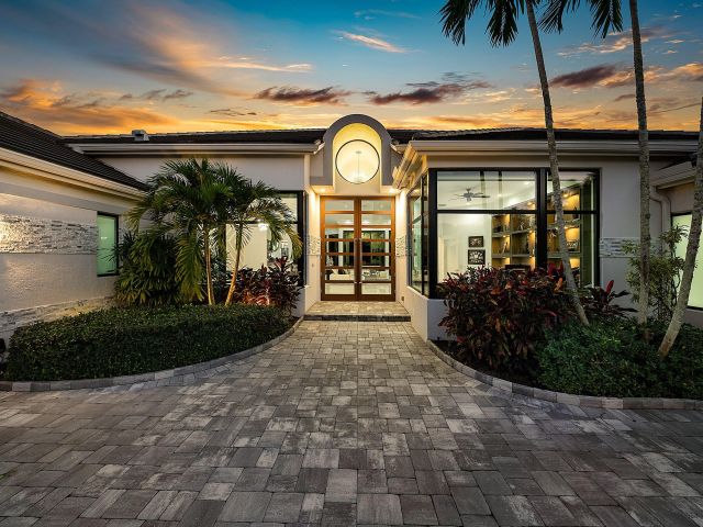 Home for sale at 4760 Bocaire Boulevard - photo 6814591