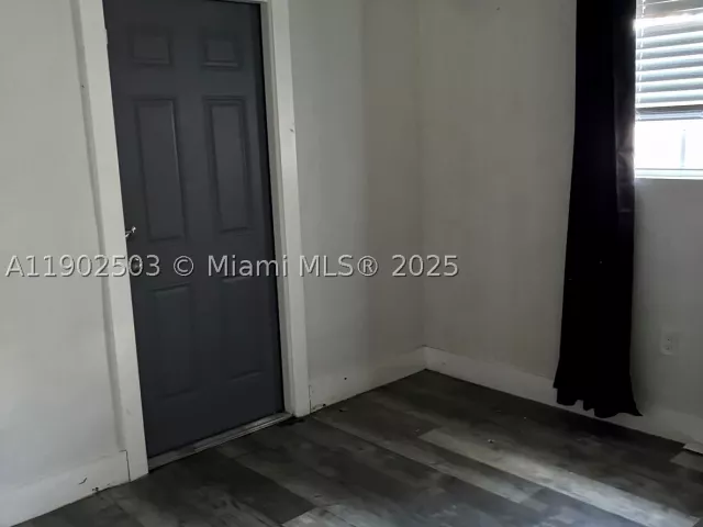4-bedroom home for sale in Hollywood - 6541 Sherman St - MondialRealty