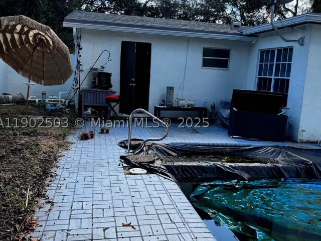 4-bedroom home for sale in Hollywood - 6541 Sherman St - MondialRealty