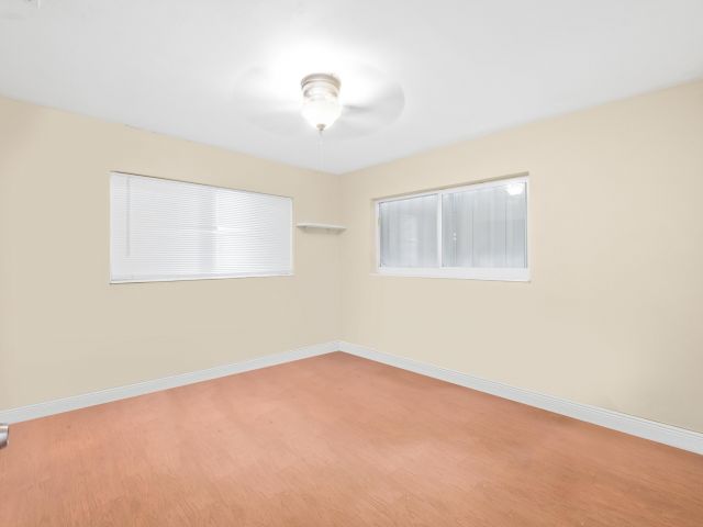 Home for sale at 137 NW 7th Street - photo 6814421