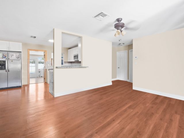 Home for sale at 137 NW 7th Street - photo 6814422