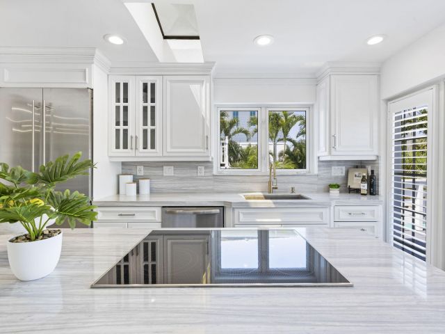 Home for sale at 1330 NE 4th Avenue - photo 6814436