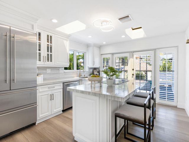 Home for sale at 1330 NE 4th Avenue - photo 6814438