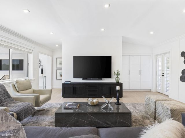 Home for sale at 1330 NE 4th Avenue - photo 6814443