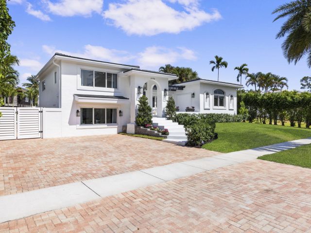 Home for sale at 1330 NE 4th Avenue - photo 6814448