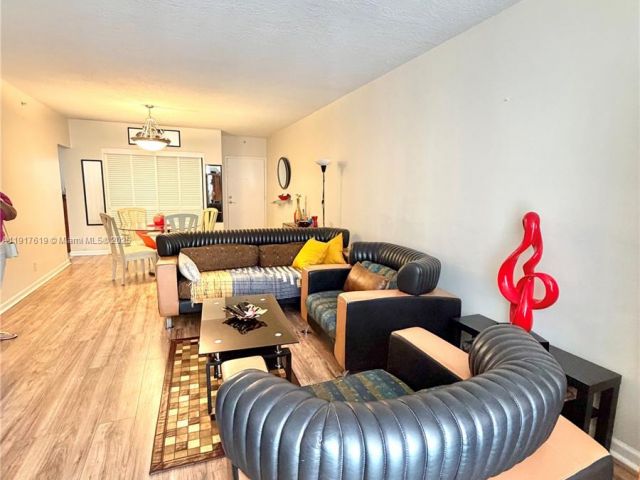 Apartment for sale  Unit #718 - photo 7433608