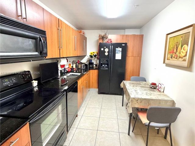 Apartment for sale  Unit #718 - photo 7433609