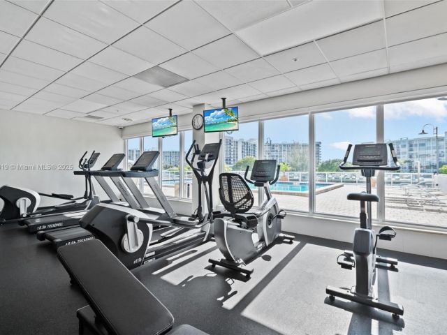 Apartment for sale  Unit #718 - photo 7433617