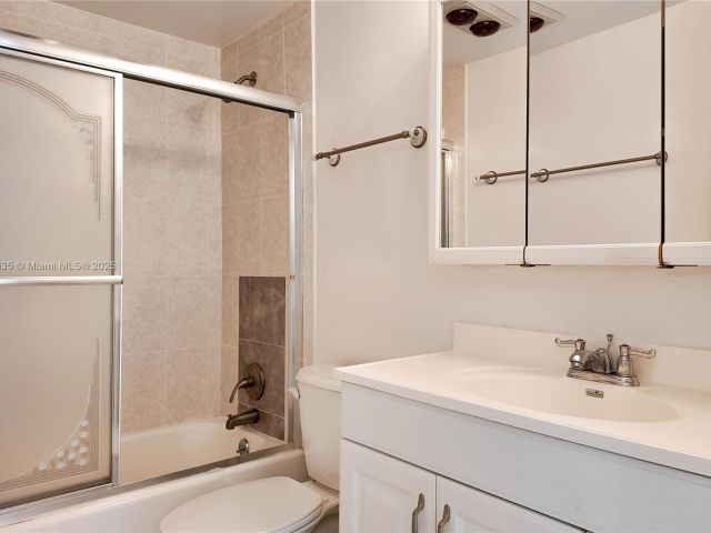 1-bedroom condo for rent in Hallandale Beach - 1965 S Ocean Dr 6M - MondialRealty