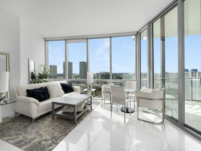 Apartment for sale  Unit #2410 - photo 6814984