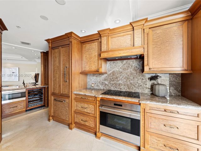 Apartment for sale  Unit #1802 - photo 6835536