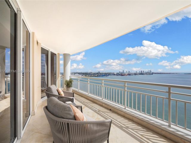 Apartment for sale  Unit #1802 - photo 6835547