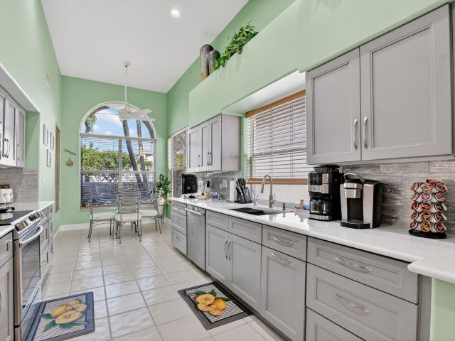 Home for sale at 7816 Travlers Tree Drive - photo 6814552