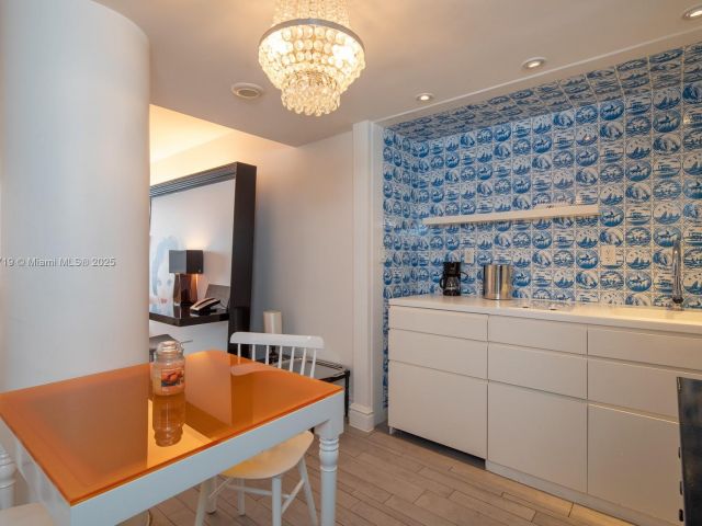 Apartment for sale  Unit #1515 - photo 7433266