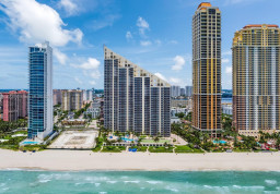 Apartment #607 at Pinnacle