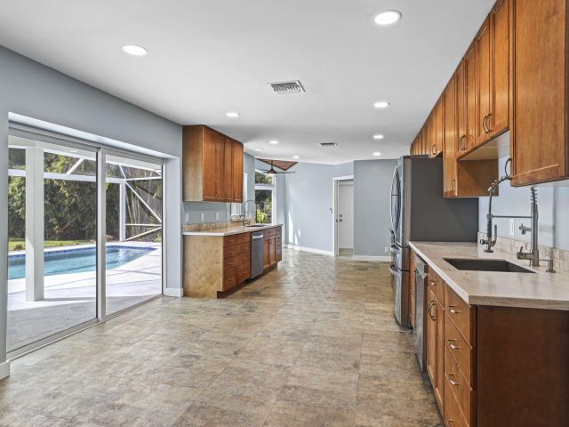 Home for sale at 1538 39th Street - photo 6893893