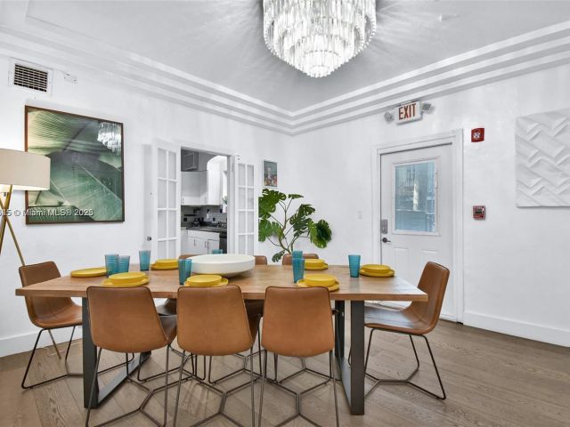 Home for sale at 1018 Jefferson Ave - photo 7469326