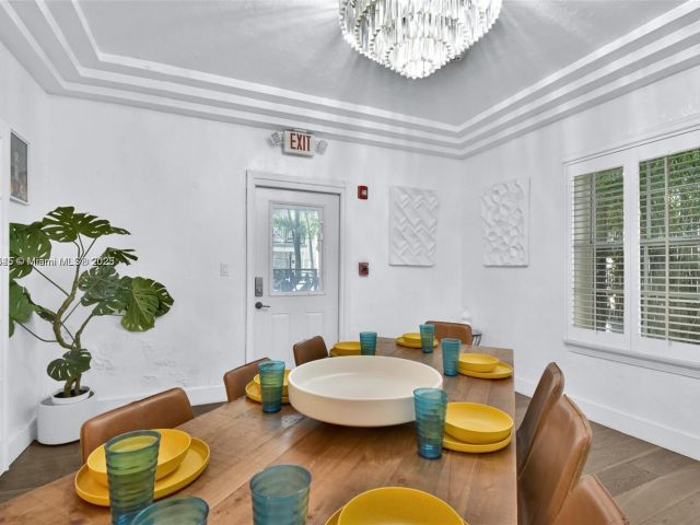 Home for sale at 1018 Jefferson Ave - photo 7469327