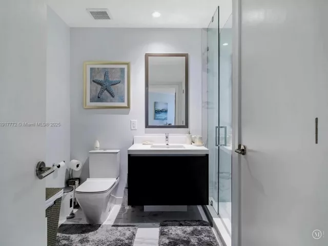 2-bedroom condo for rent in Miami - 851 NE 1st Ave 3909 - MondialRealty