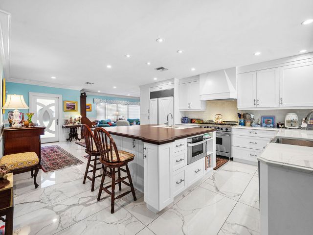 Home for sale at 2177 Areca Palm Road - photo 6854452