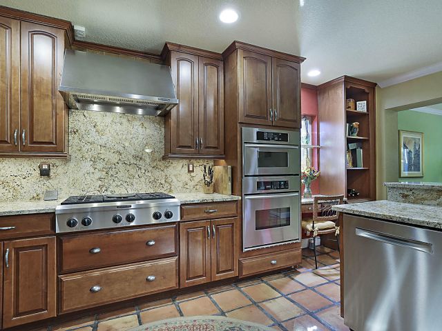 Home for sale at 801 NW 4th Avenue - photo 6830545