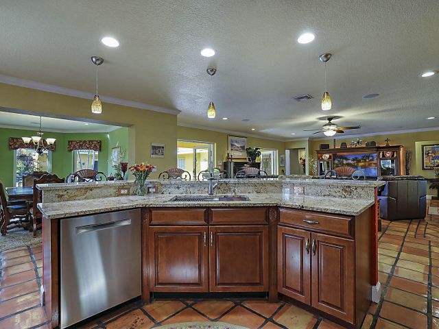 Home for sale at 801 NW 4th Avenue - photo 6830546