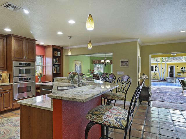 Home for sale at 801 NW 4th Avenue - photo 6830547