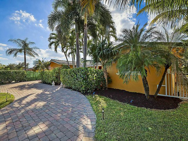 Home for sale at 801 NW 4th Avenue - photo 6830555