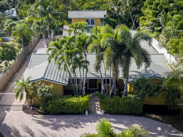 Home for sale at 801 NW 4th Avenue - photo 6830557