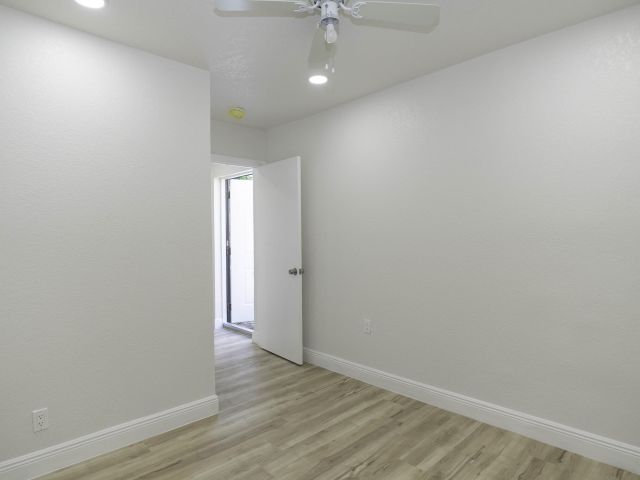 Home for rent at 924 NW 11th Court - photo 6812954