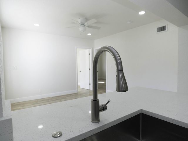 Home for rent at 924 NW 11th Court - photo 6812955