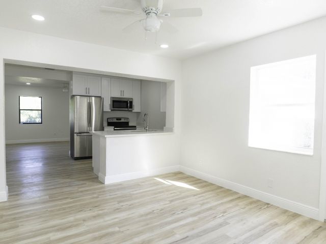 Home for sale at 924 NW 11th Court - photo 6812938