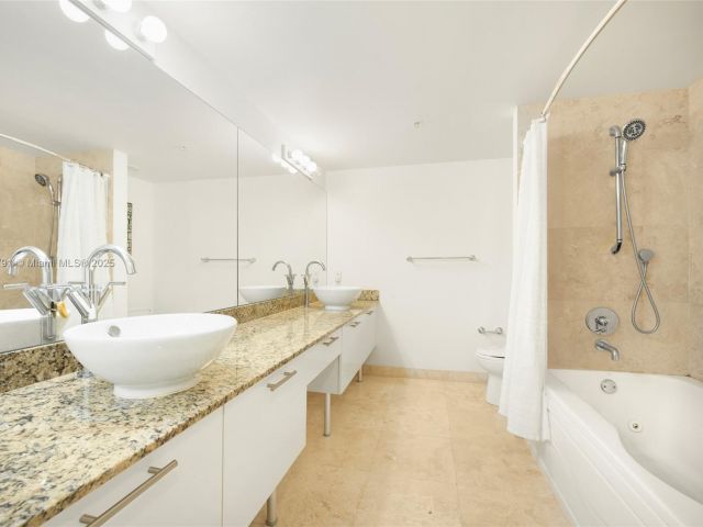 Apartment for sale  Unit #1210 - photo 6812318