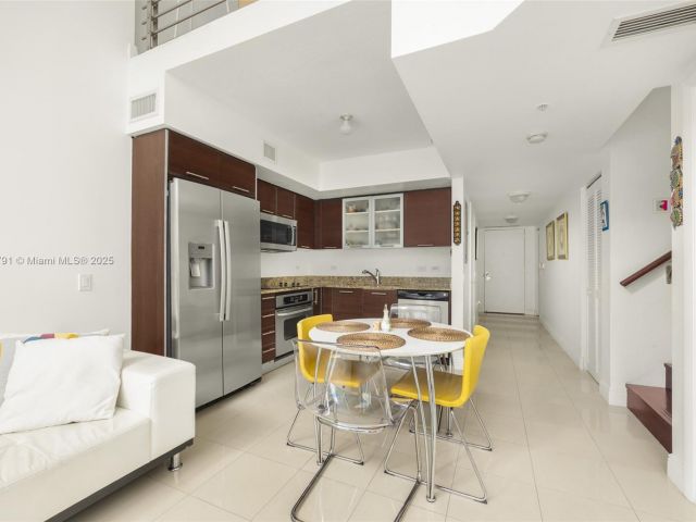 Apartment for sale  Unit #1210 - photo 6812327