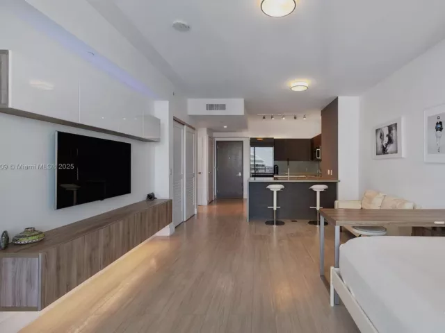 condo for sale in Miami - 1080 Brickell Ave 3705 - MondialRealty