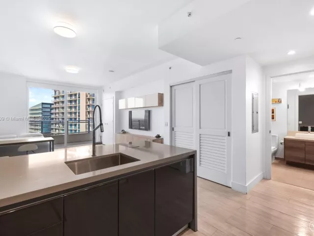 condo for sale in Miami - 1080 Brickell Ave 3705 - MondialRealty