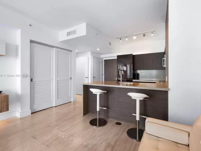 condo for sale in Miami - 1080 Brickell Ave 3705 - MondialRealty